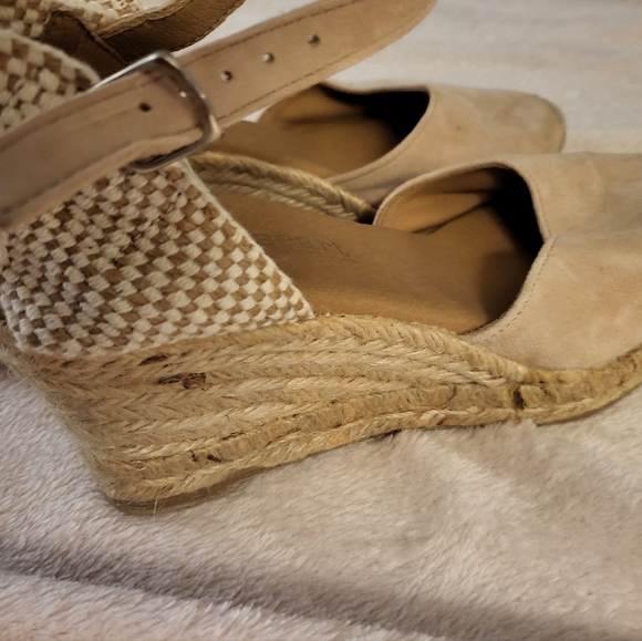 Womens Sandal - Picture 2 of 5